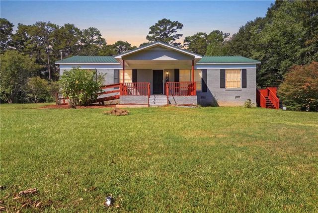 814 Brookdale Rd, Toccoa, GA 30518