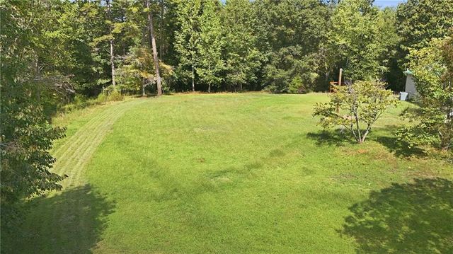 814 Brookdale Rd, Toccoa, GA 30518