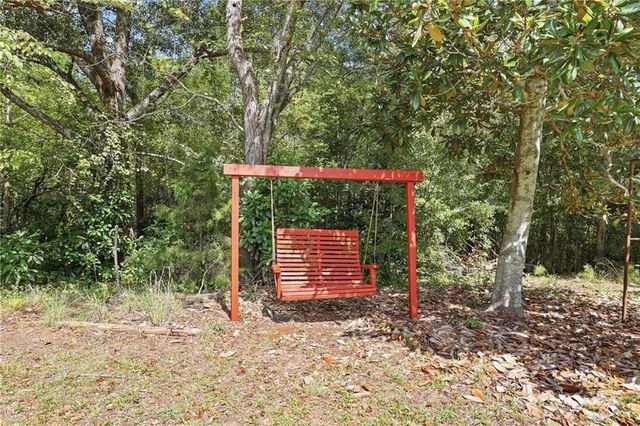 814 Brookdale Rd, Toccoa, GA 30518