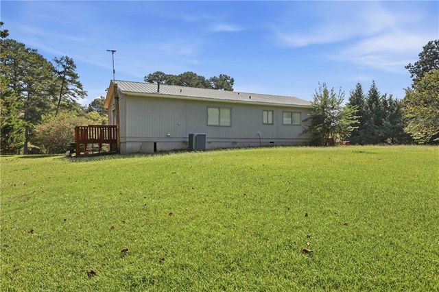 814 Brookdale Rd, Toccoa, GA 30518