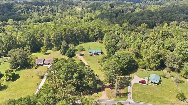814 Brookdale Rd, Toccoa, GA 30518