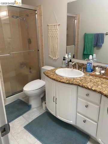 360 N Civic Dr, Walnut Creek, CA 94596