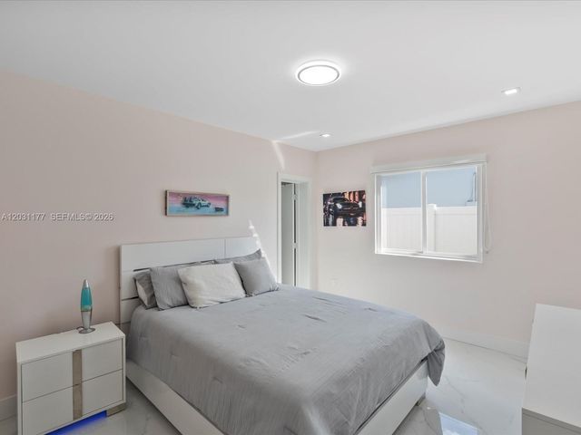 4901 Grant Street, Hollywood, FL 33021