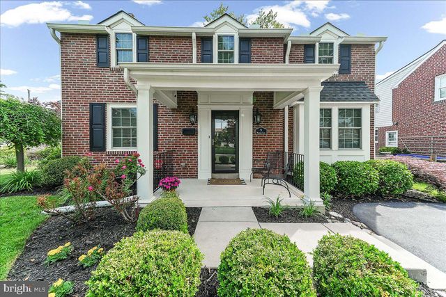 9 PICKWICK LN, Newtown Square, PA 19073