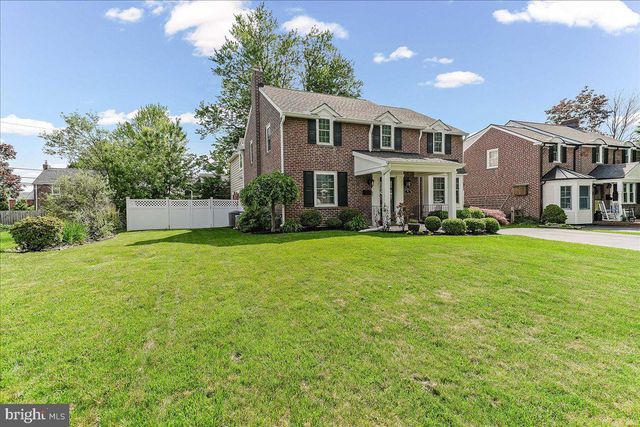 9 PICKWICK LN, Newtown Square, PA 19073
