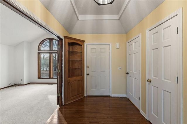 22020 171 Street, Basehor, KS 66007