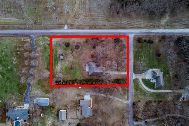 22020 171 Street, Basehor, KS 66007