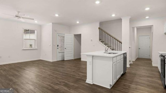 556 SILVER MOON Drive, Loganville, GA 30052