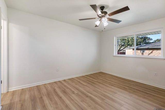 1951 Stafford Dr, Baton Rouge, LA 70810