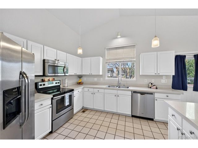 9457 Steele Dr, Thornton, CO 80229