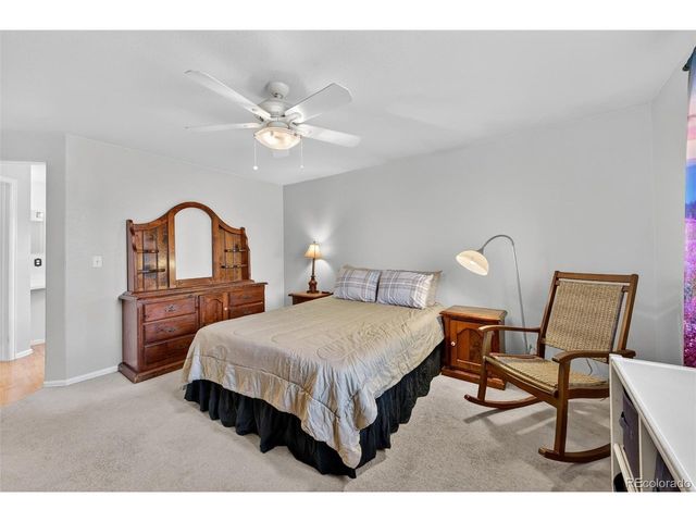 9457 Steele Dr, Thornton, CO 80229