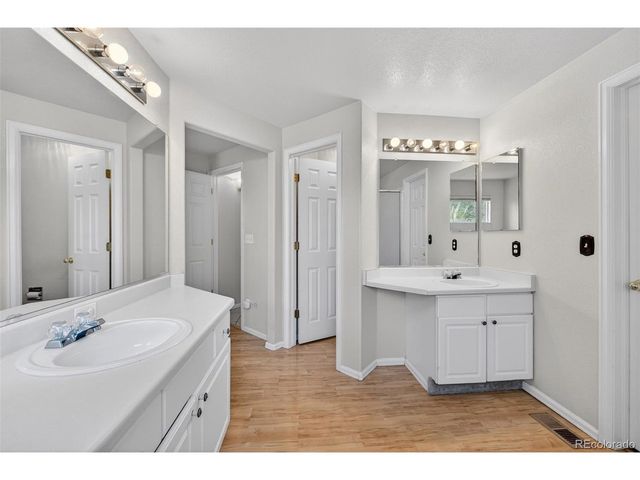 9457 Steele Dr, Thornton, CO 80229