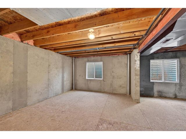 9457 Steele Dr, Thornton, CO 80229