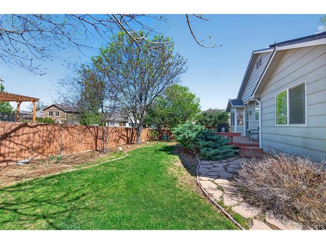 9457 Steele Dr, Thornton, CO 80229