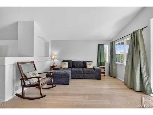 9457 Steele Dr, Thornton, CO 80229