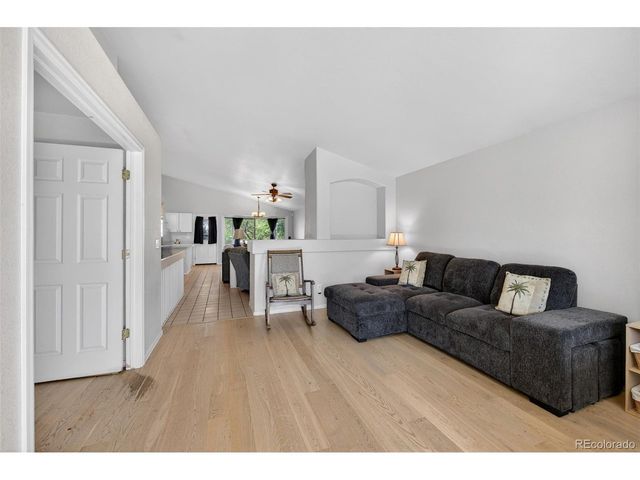 9457 Steele Dr, Thornton, CO 80229