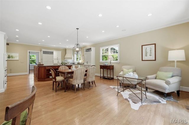 444 Sherwood Drive, Webster Groves, MO 63119