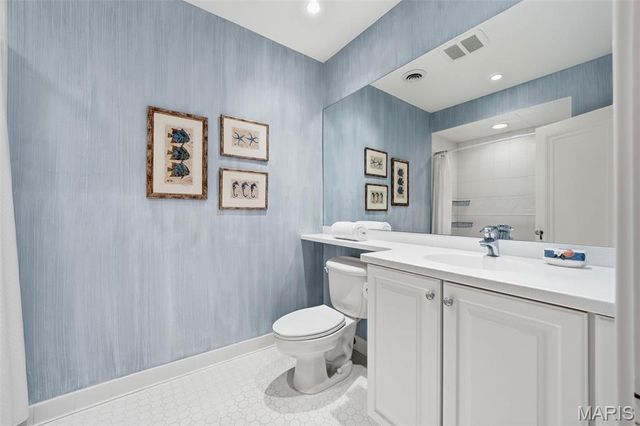 444 Sherwood Drive, Webster Groves, MO 63119