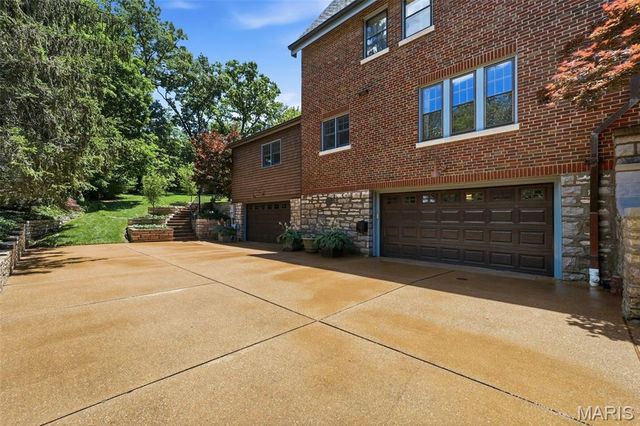 444 Sherwood Drive, Webster Groves, MO 63119