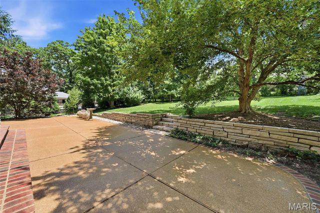 444 Sherwood Drive, Webster Groves, MO 63119