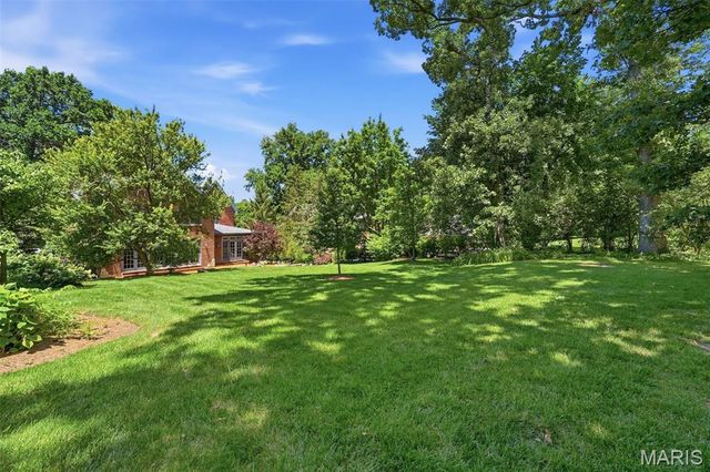 444 Sherwood Drive, Webster Groves, MO 63119