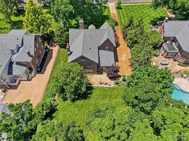 444 Sherwood Drive, Webster Groves, MO 63119