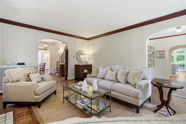 444 Sherwood Drive, Webster Groves, MO 63119