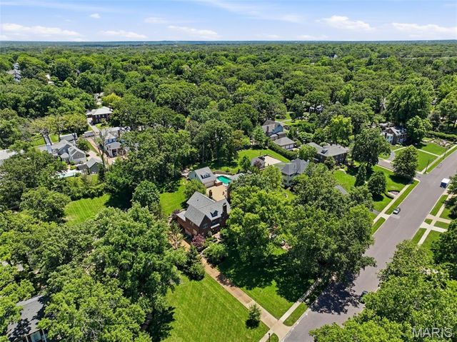 444 Sherwood Drive, Webster Groves, MO 63119