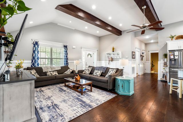 58 Lake Ridge Road, Somerset, KY 42503