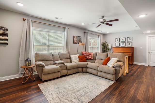 58 Lake Ridge Road, Somerset, KY 42503