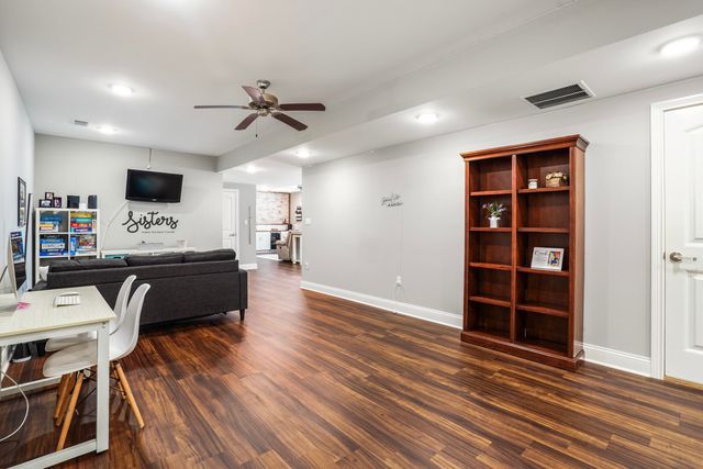 58 Lake Ridge Road, Somerset, KY 42503