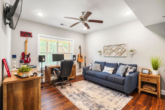 58 Lake Ridge Road, Somerset, KY 42503