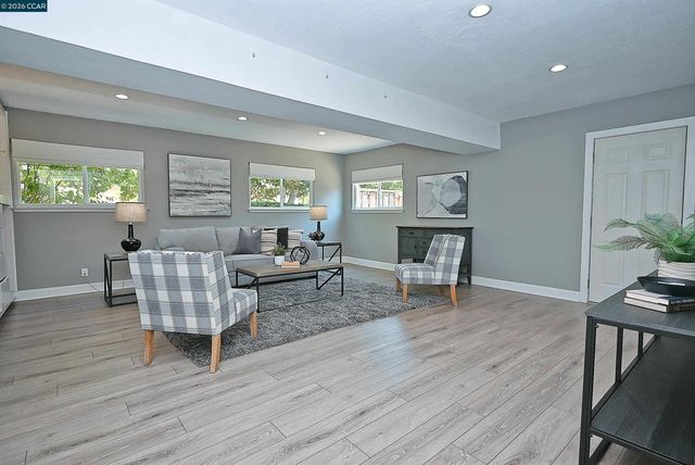 731 Hamilton Dr, Pleasant Hill, CA 94523