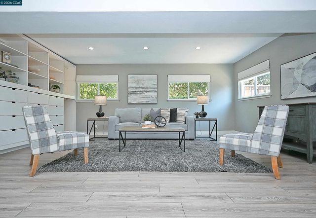 731 Hamilton Dr, Pleasant Hill, CA 94523