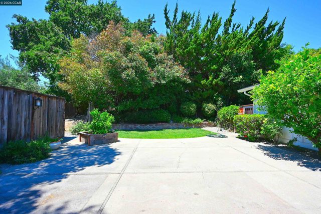 731 Hamilton Dr, Pleasant Hill, CA 94523