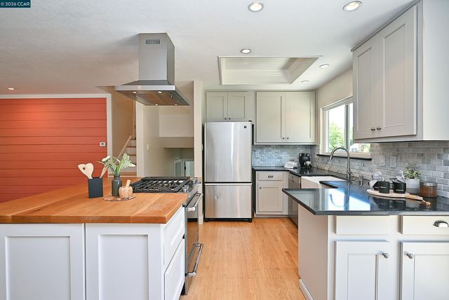 731 Hamilton Dr, Pleasant Hill, CA 94523