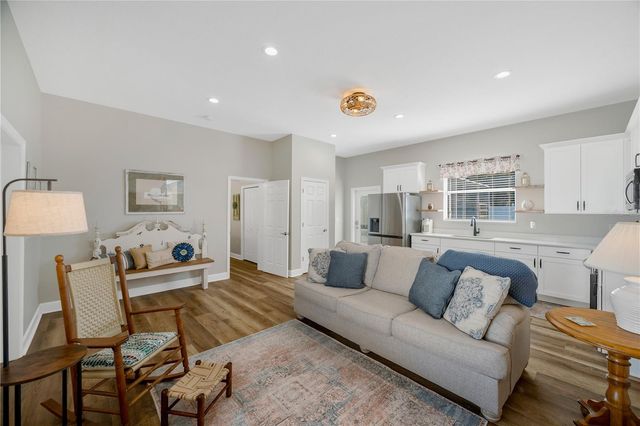 406 RUBY LAKE PLACE, Winter Haven, FL 33884