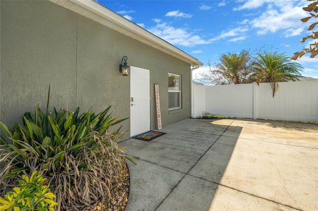 406 RUBY LAKE PLACE, Winter Haven, FL 33884