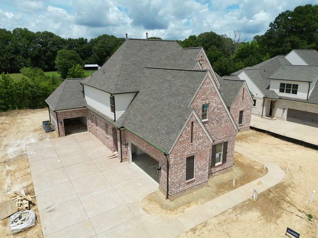 605 CEDAR SHADOWS CIR W, Collierville, TN 38017