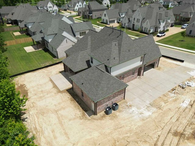 605 CEDAR SHADOWS CIR W, Collierville, TN 38017