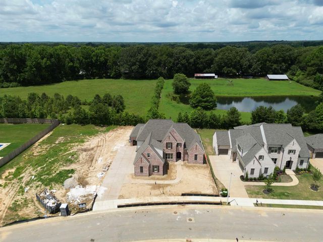 605 CEDAR SHADOWS CIR W, Collierville, TN 38017