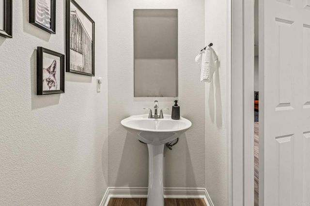 506 Willowmore Street, Vista, CA 92081