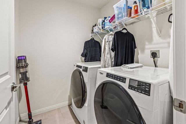 506 Willowmore Street, Vista, CA 92081