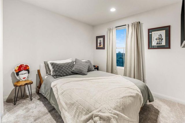 506 Willowmore Street, Vista, CA 92081