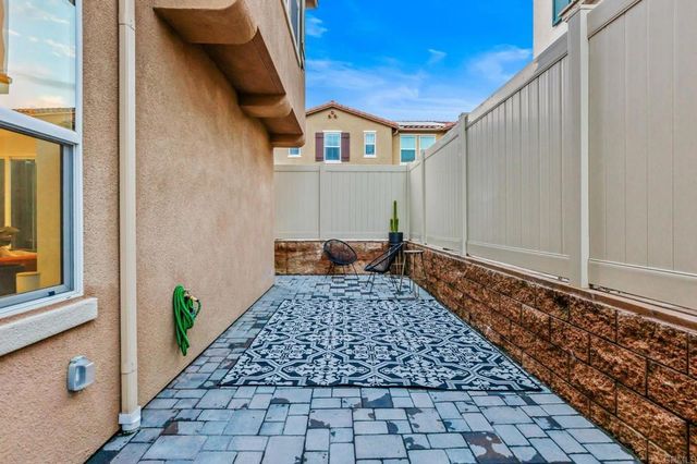 506 Willowmore Street, Vista, CA 92081