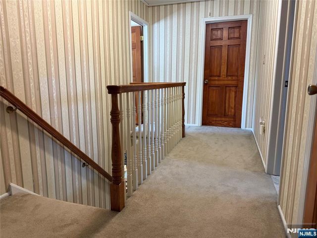 73 Hillside Avenue, Roxbury Township, NJ 07876