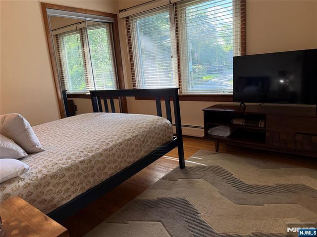 73 Hillside Avenue, Roxbury Township, NJ 07876