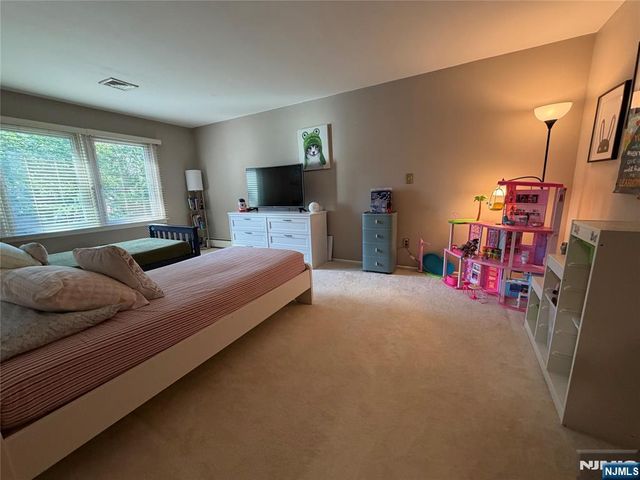 73 Hillside Avenue, Roxbury Township, NJ 07876