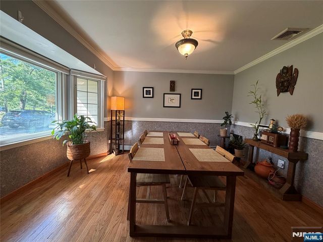 73 Hillside Avenue, Roxbury Township, NJ 07876