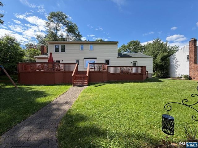 73 Hillside Avenue, Roxbury Township, NJ 07876